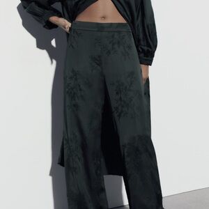 Elegant Black Wide-Leg Pants